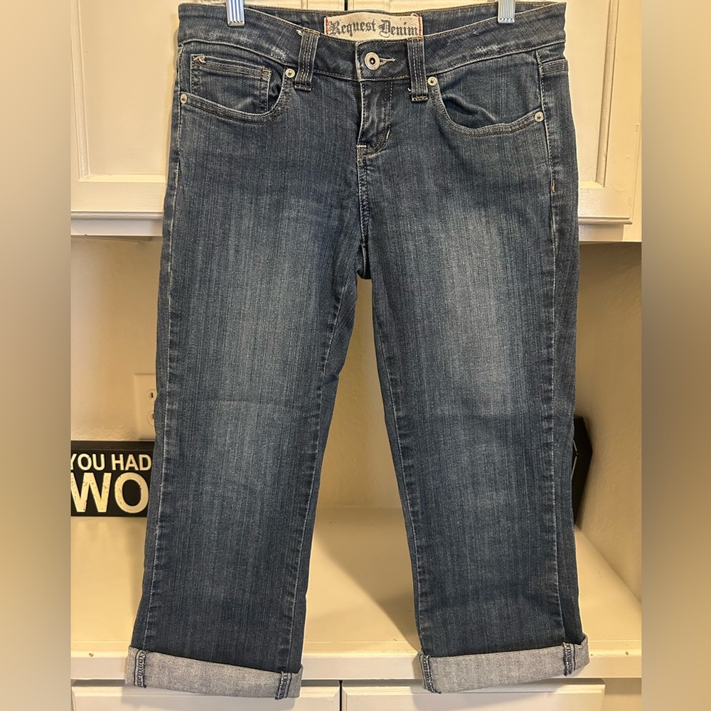 Request Denim - Medium Wash Cropped Women’s Jeans  - Size 29